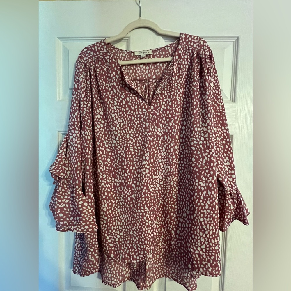 UMGEE Bell/Ruffle Sleeve Blouse XL
